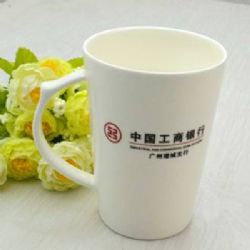 V 汭